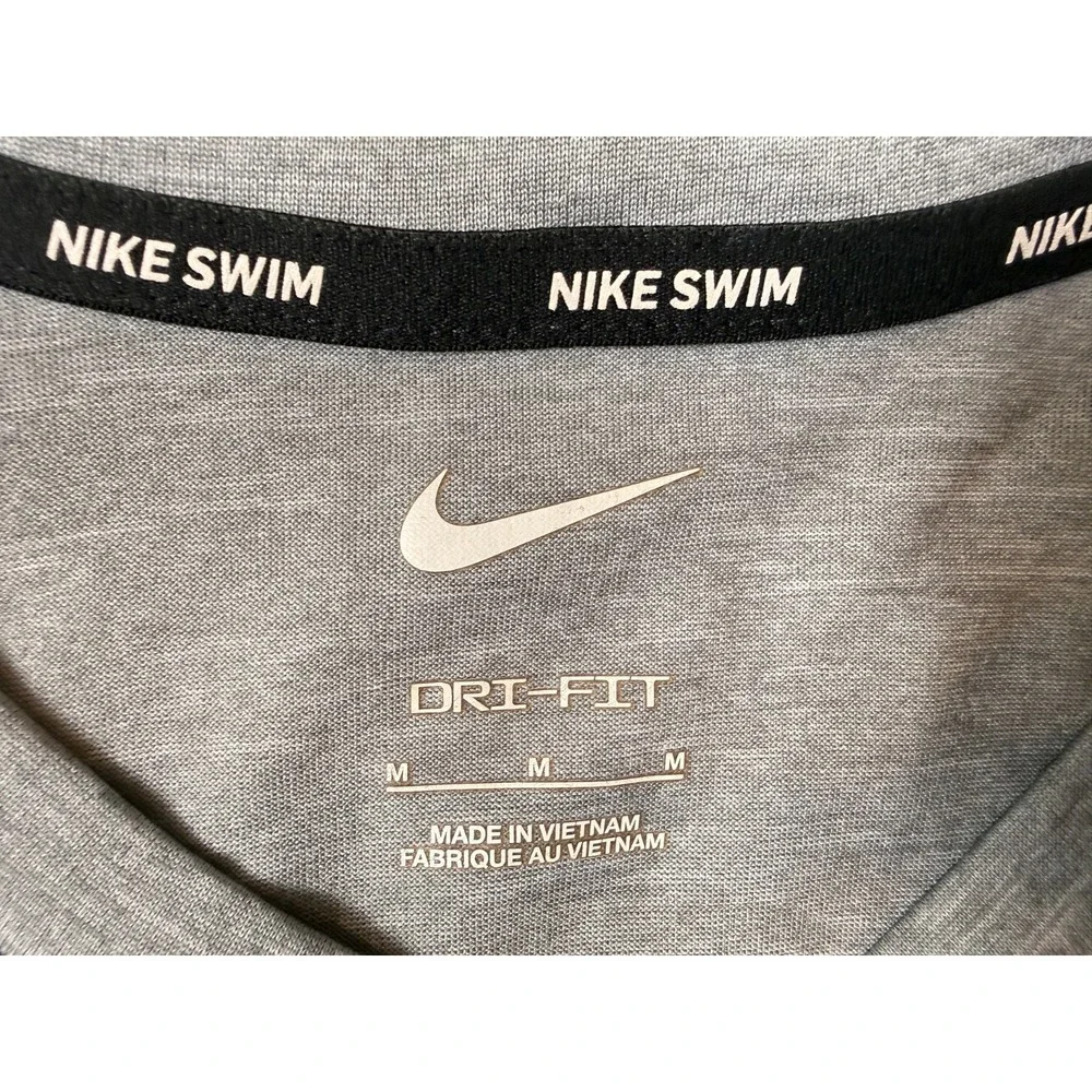 NIKE SWIM DRI FIT UPF40+ Men's Size Medium Shirt Gray Short Sleeve Outdoor #1415